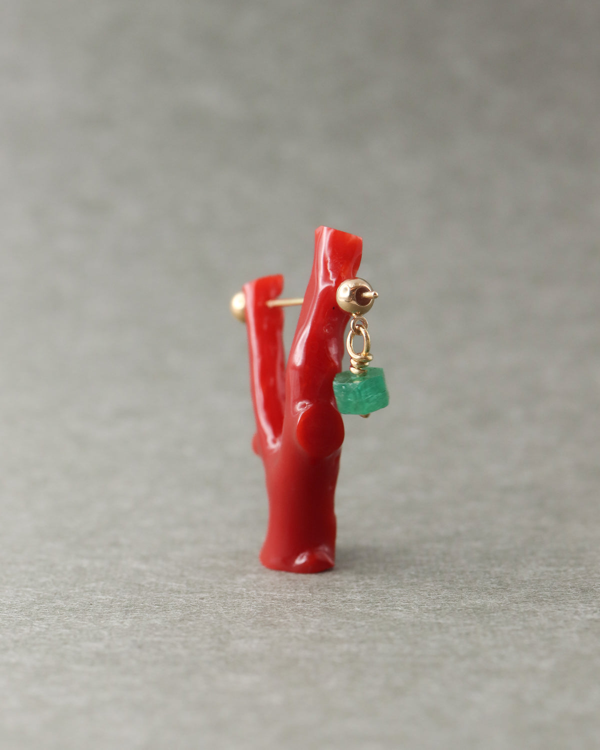 Rock Pierced Earring - Coral / Emerald -