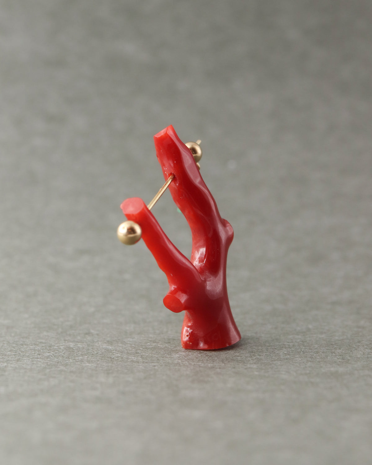 Rock Pierced Earring - Coral / Emerald -