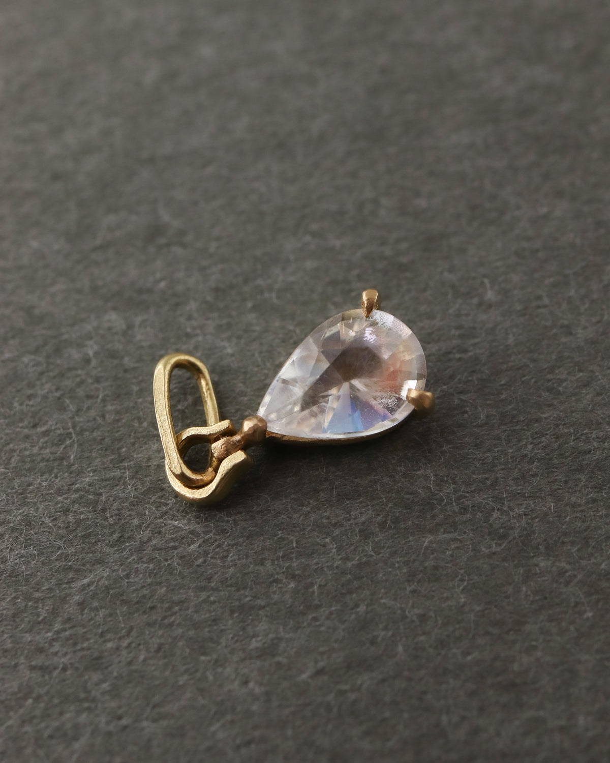 Horse Shoe Prong Necklace - Rainbow Moon Stone -