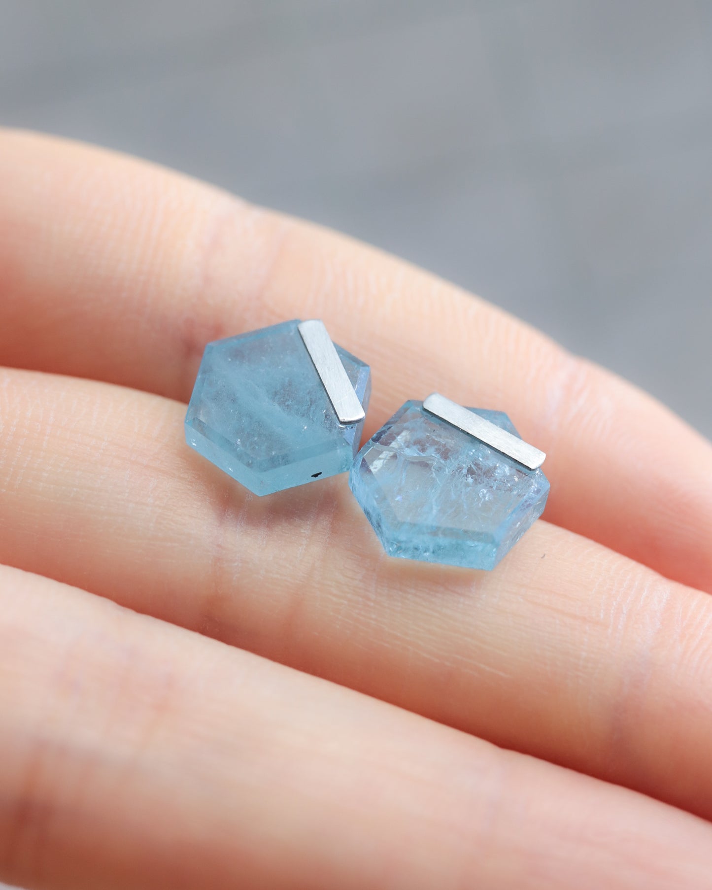 Bar stone Pierced Earring - Aquamarine -