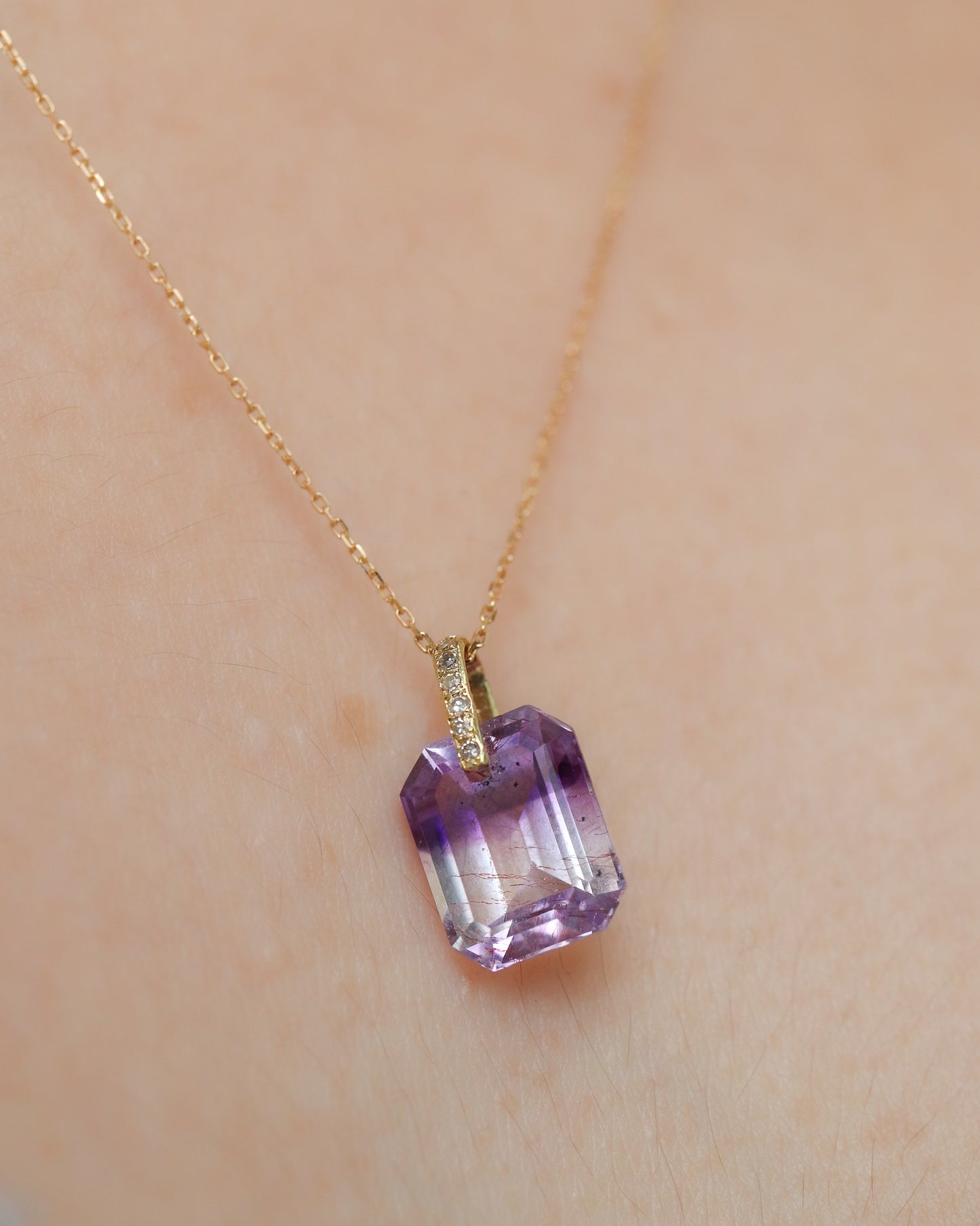 Hibiki Stone Necklace - Bicolor Amethyst / Diamond -