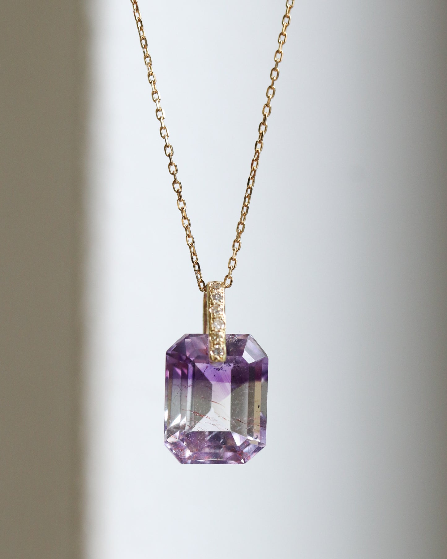 Hibiki Stone Necklace - Bicolor Amethyst / Diamond -