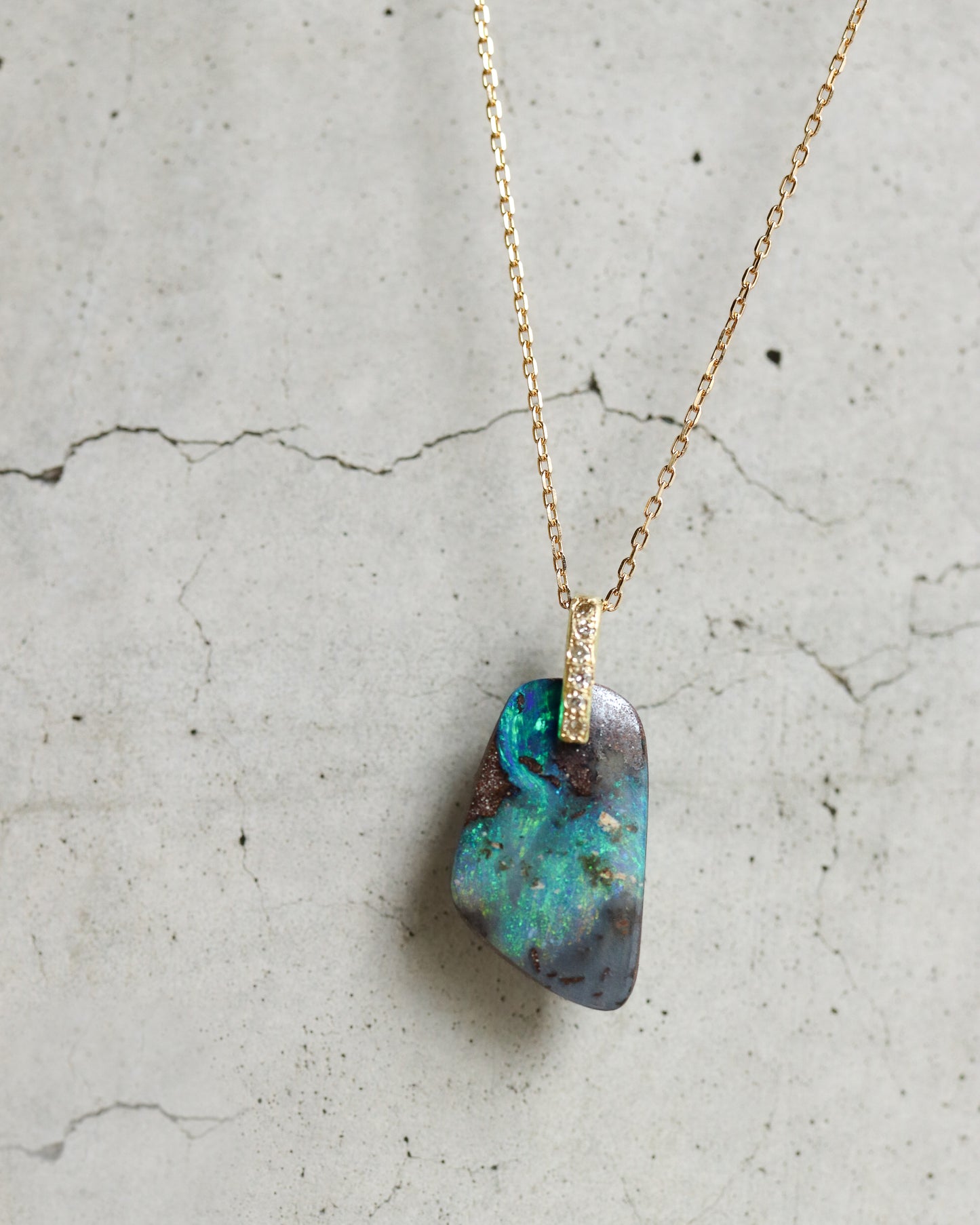 Hibiki Stone Necklace - Boulder Opal / Diamond -