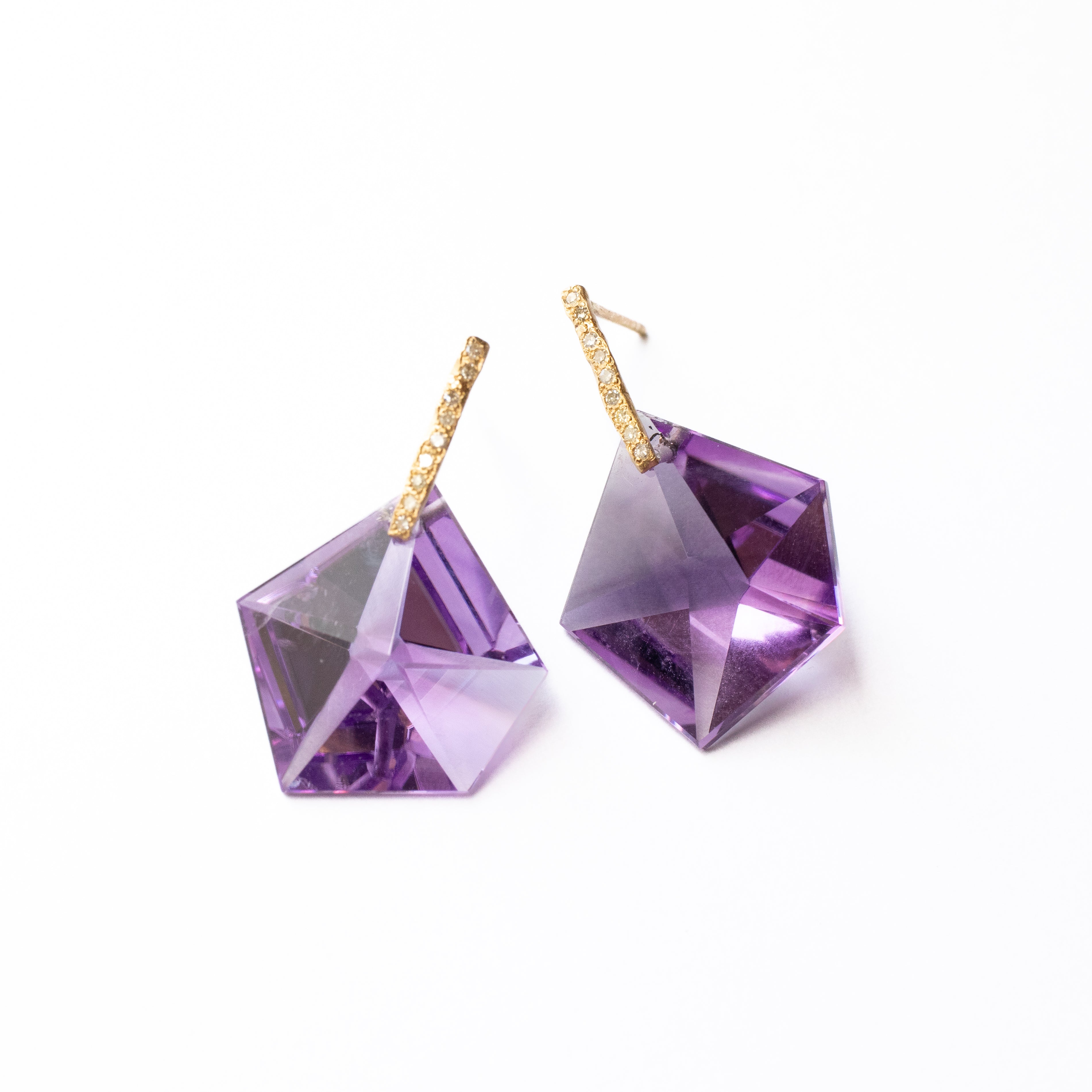 Hibiki Stone Pierced Earring - Amethyst / Diamond -