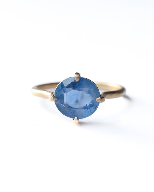 Prong Ring  - Sapphire -