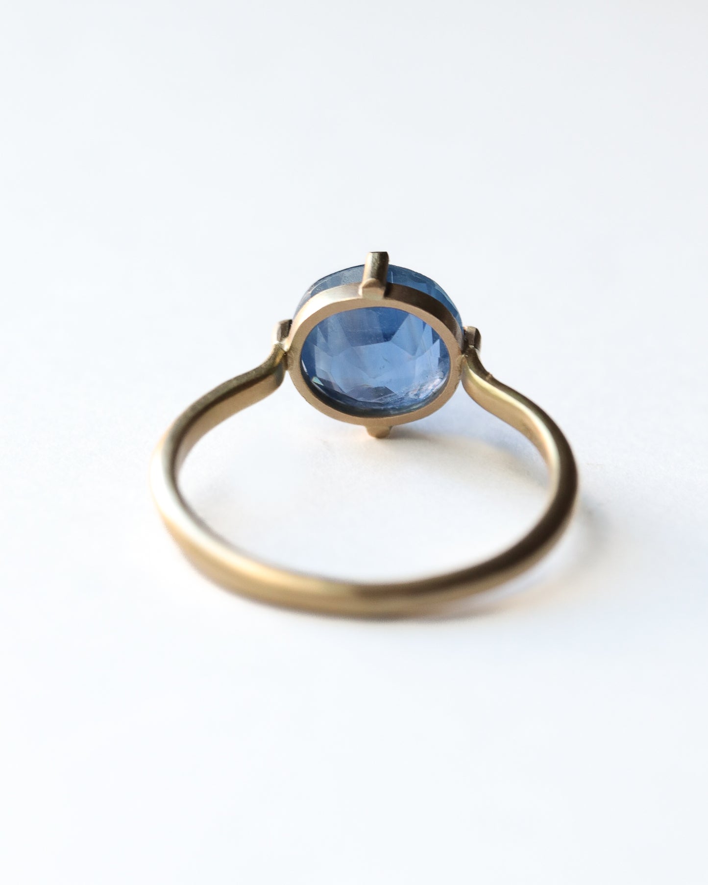 Prong Ring  - Sapphire -