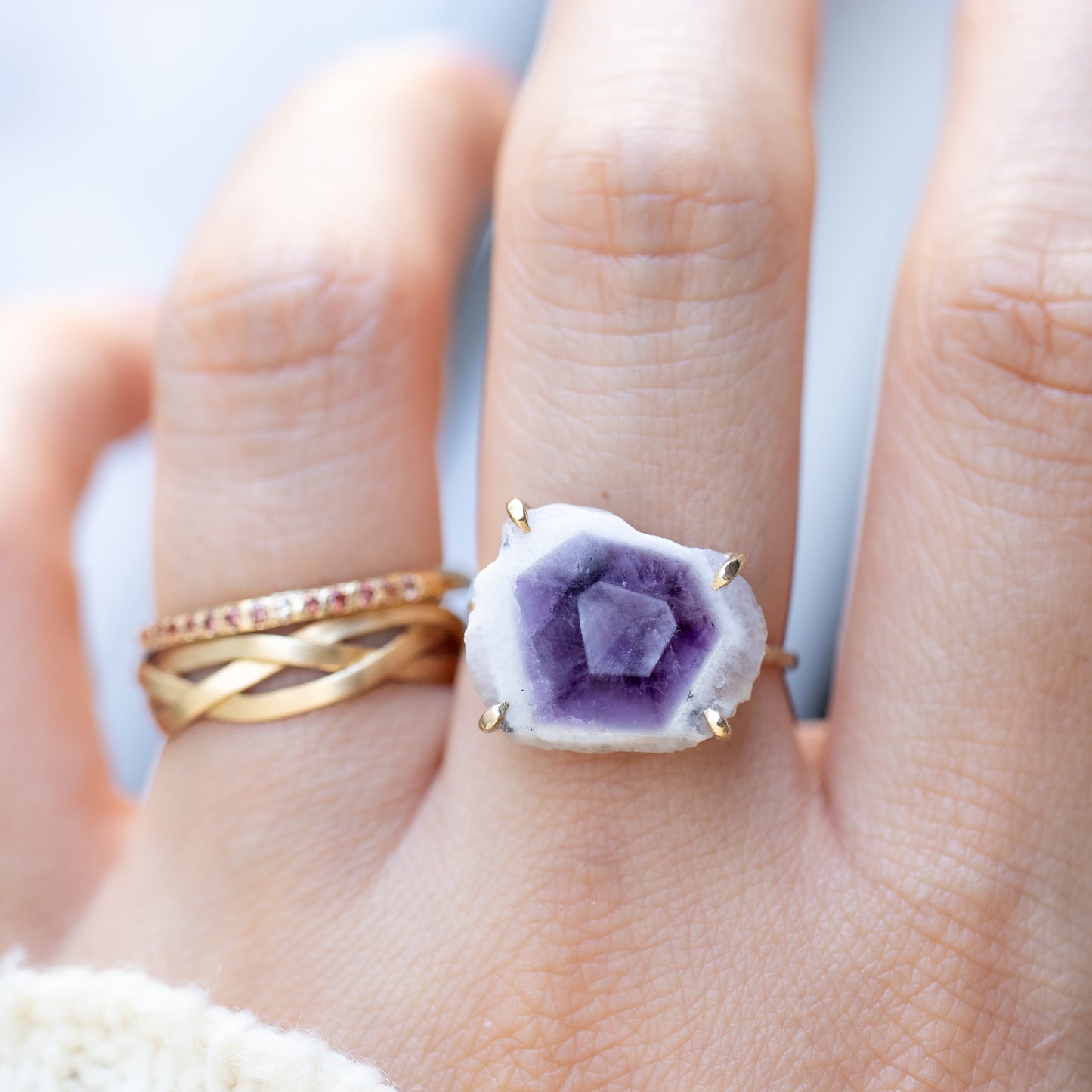 扁平戒指 - Ahantom 紫水晶 -