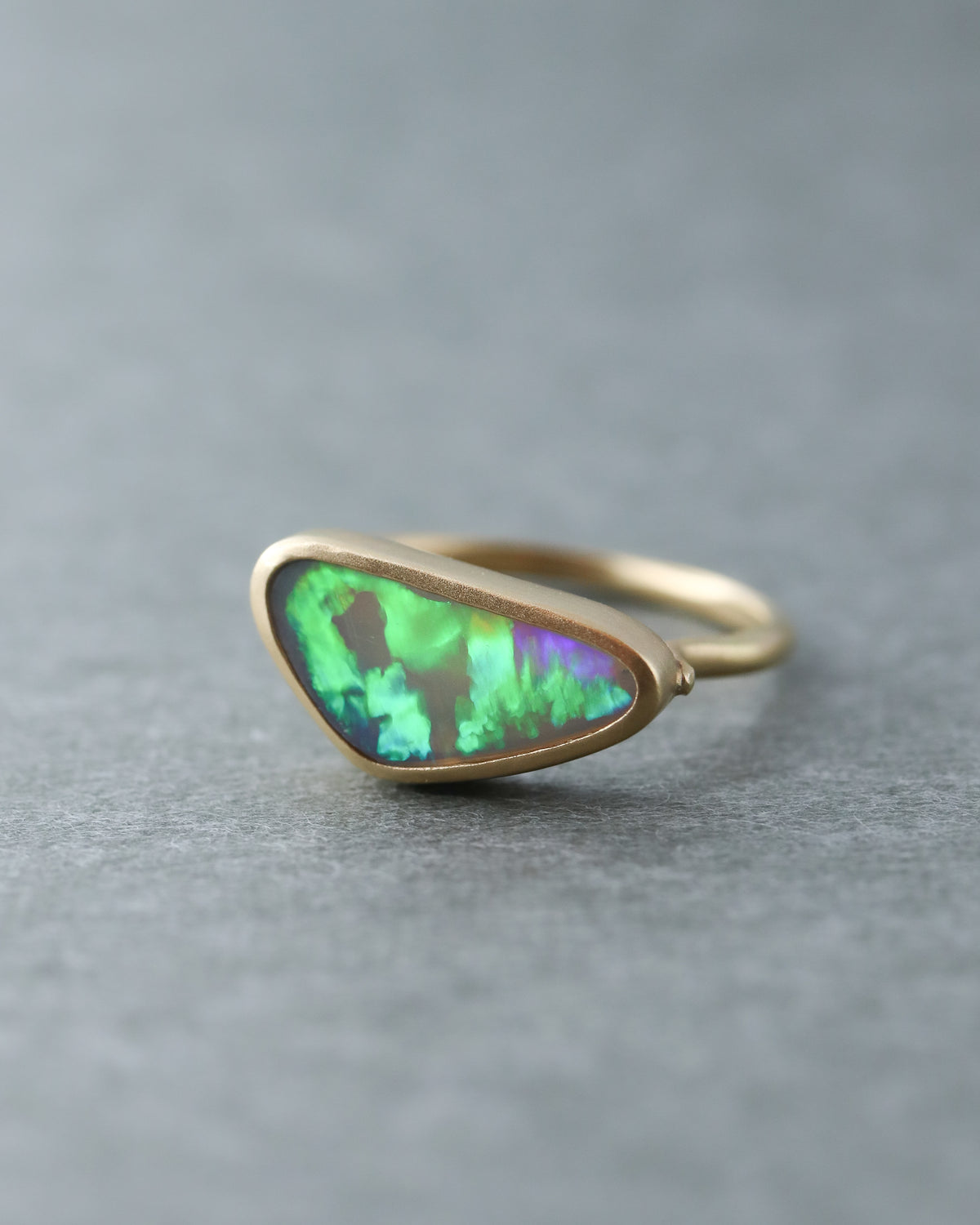 Collet Ring  - Crystal Black Opal -