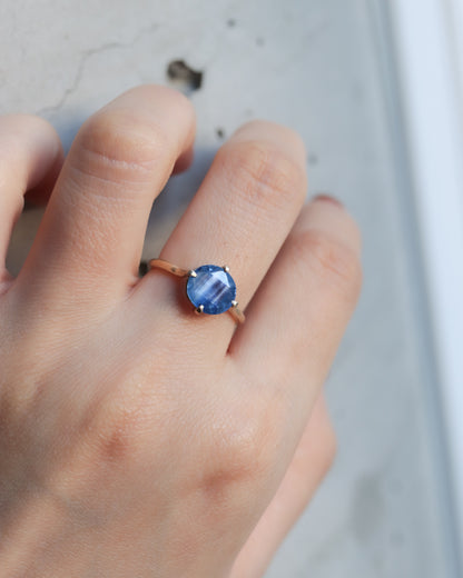 Prong Ring  - Sapphire -