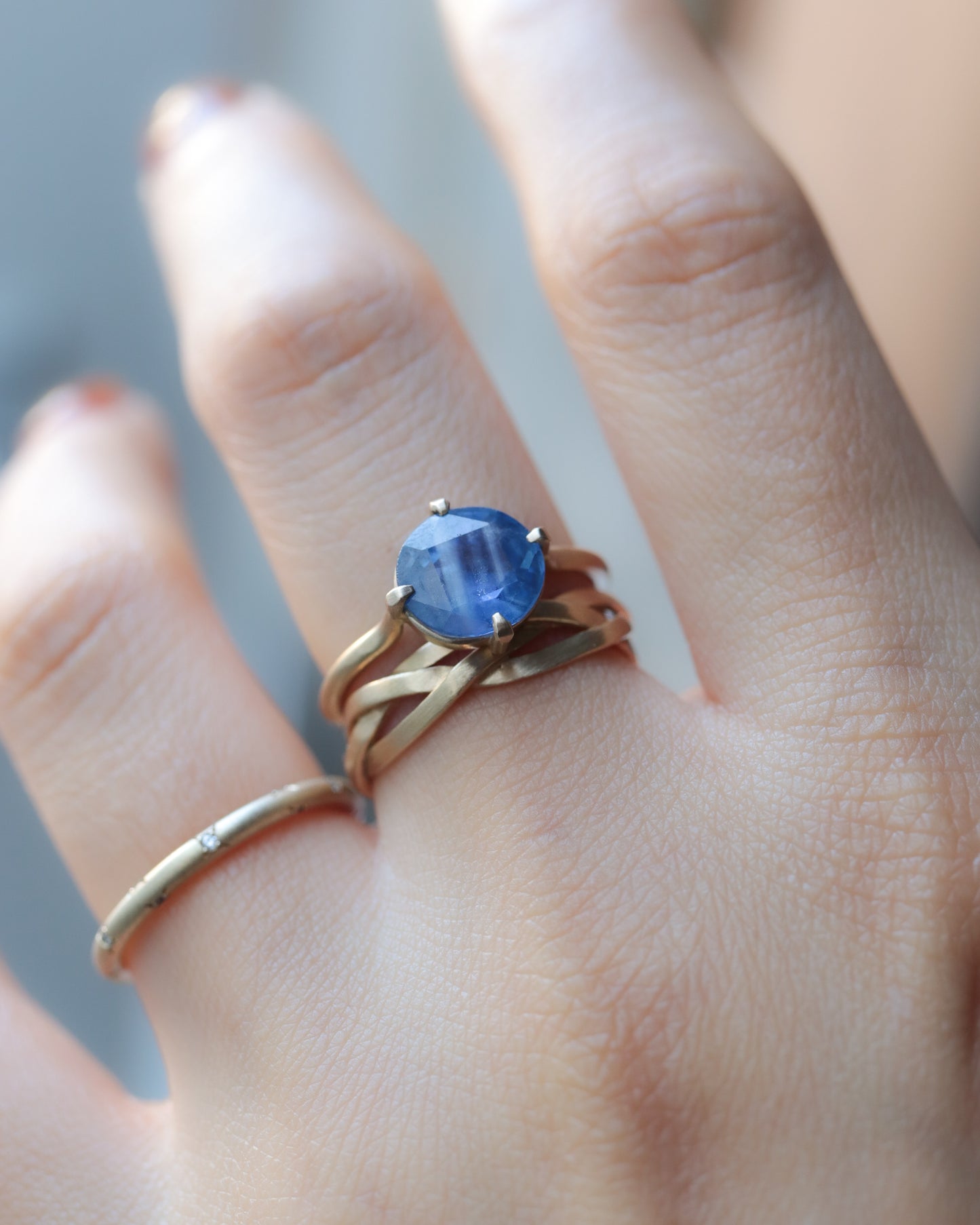 Prong Ring  - Sapphire -