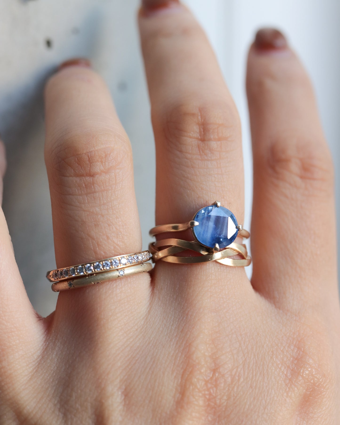 Prong Ring  - Sapphire -