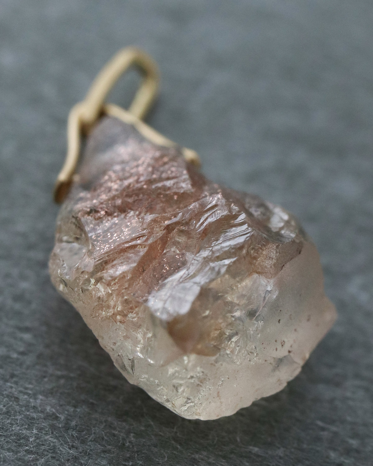 Horse Shoe Prong Necklace - Oregon Sunstone -