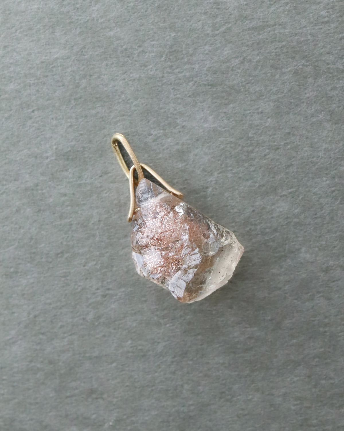 Horse Shoe Prong Necklace - Oregon Sunstone -