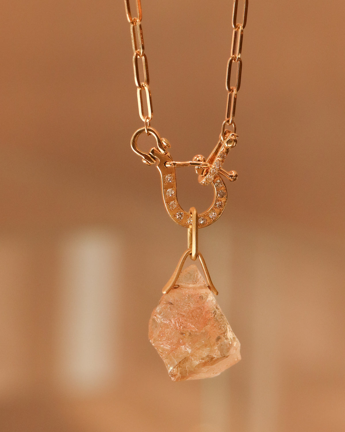 Horse Shoe Prong Necklace - Oregon Sunstone -