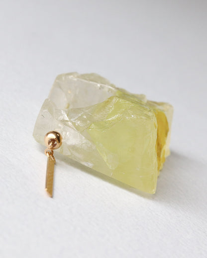 Rock Pierced Earring - Yellow Quartz -