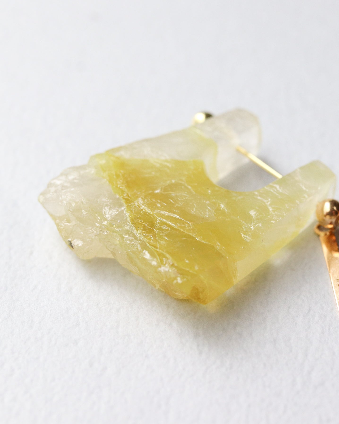 Rock Pierced Earring - Yellow Quartz -