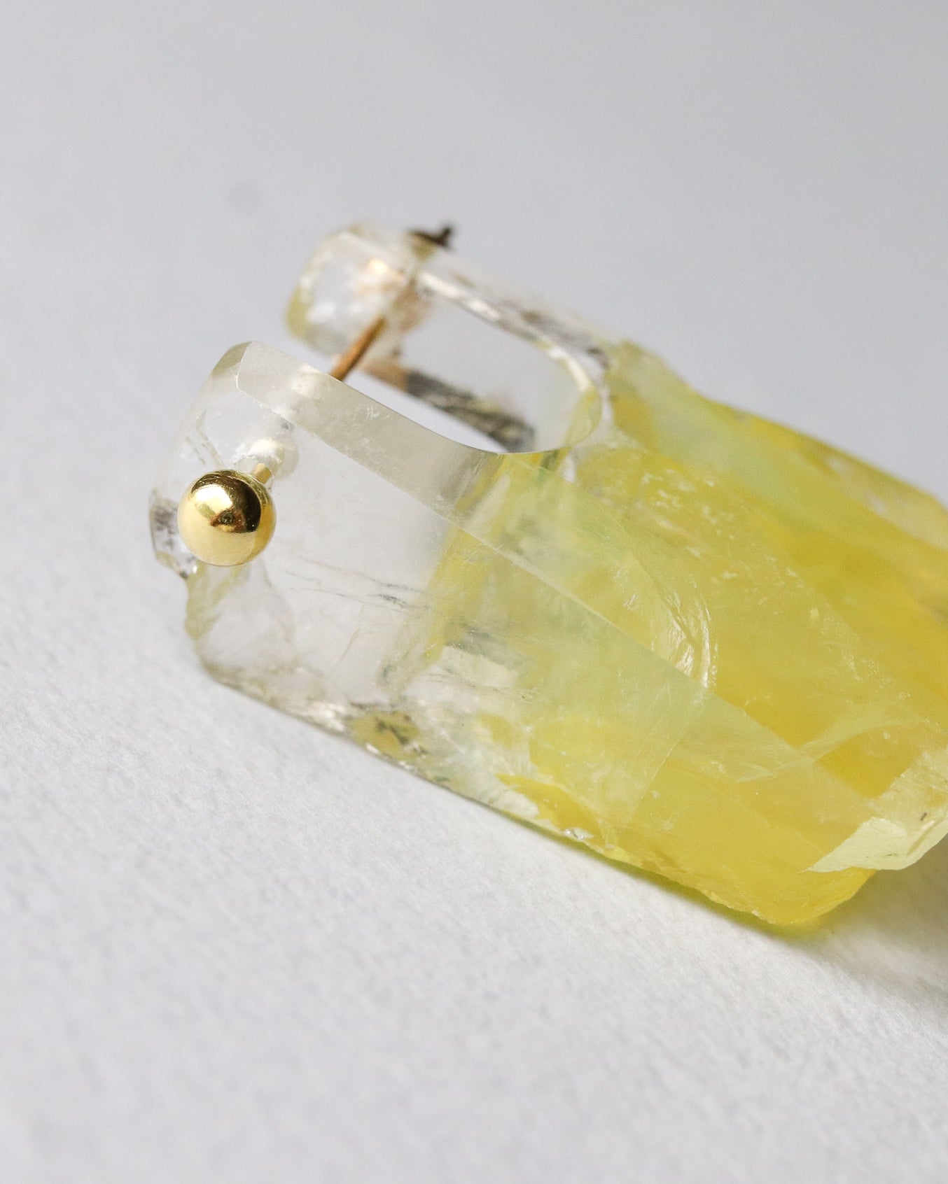 Rock Pierced Earring - Yellow Quartz -