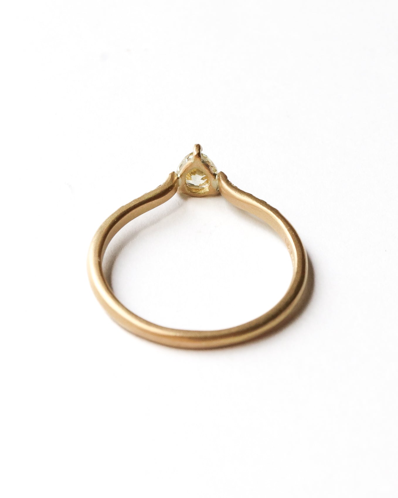 Prong Ring - Oldcut Diamond -