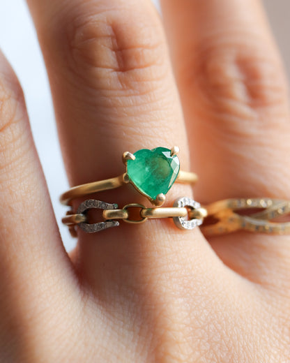 Prong Ring - Emerald -