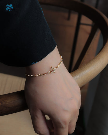 Mantel Anchor Bracelet