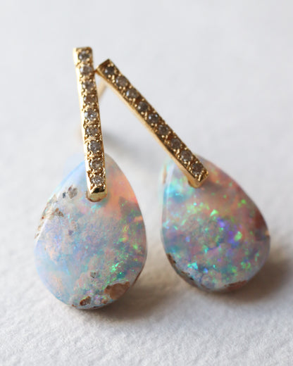 Hibiki Stone Pierced Earring - Opal / Diamond -