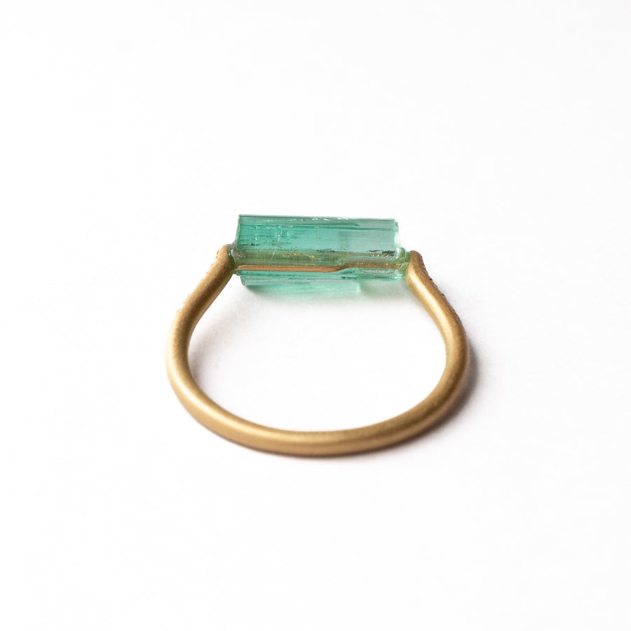 Slit Armdia Ring - Emerald -