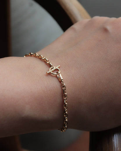 Mantel Anchor Bracelet