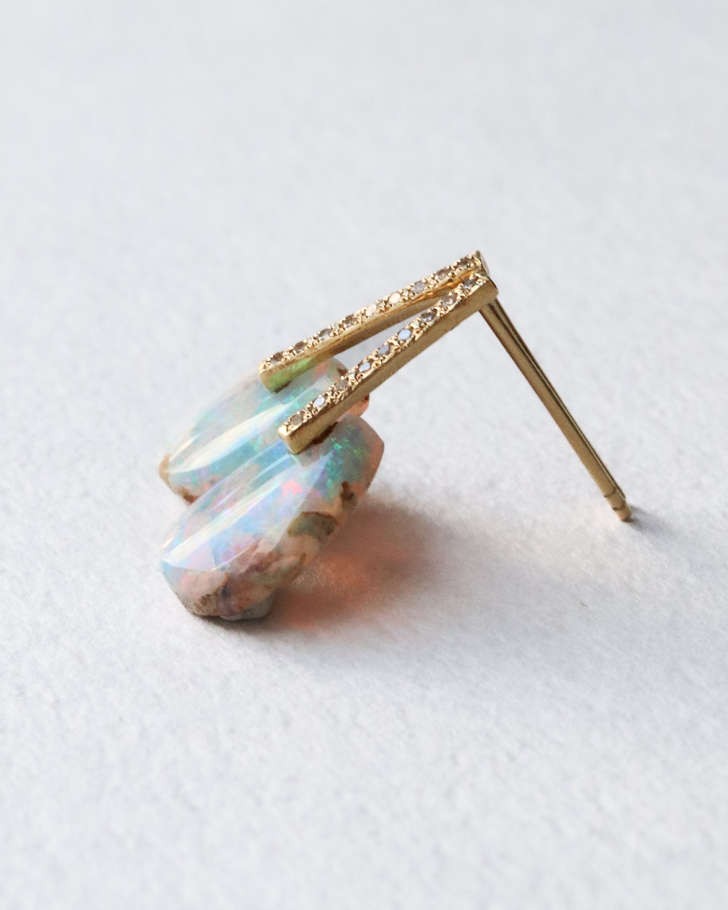 Hibiki Stone Pierced Earring - Opal / Diamond - – MONAKA jewellery