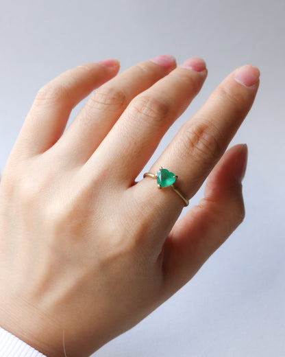 Prong Ring - Emerald -