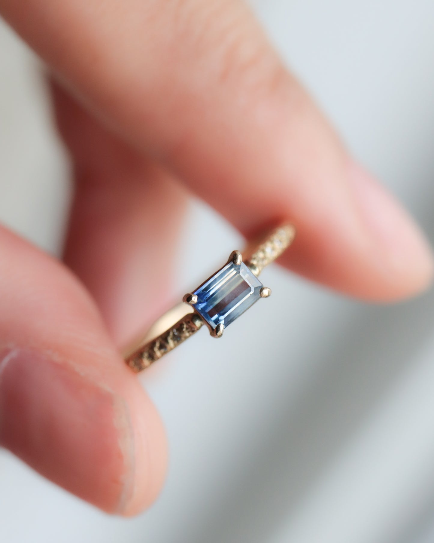 Prong Ring - Sapphire -