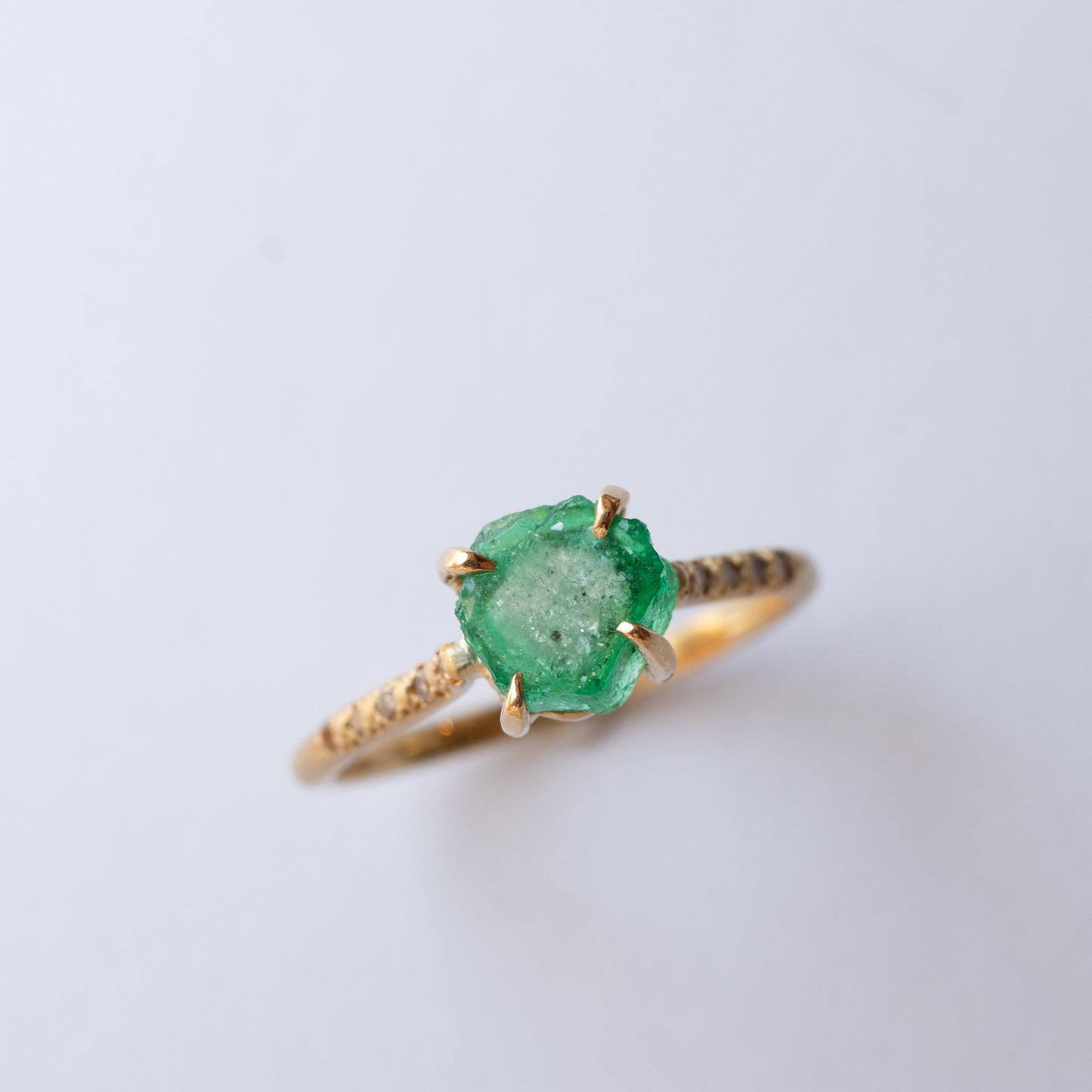 Prong Ring - Emerald Diamond -