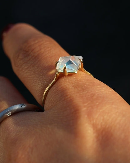 Flat Ring - Rainbow Moonstone -