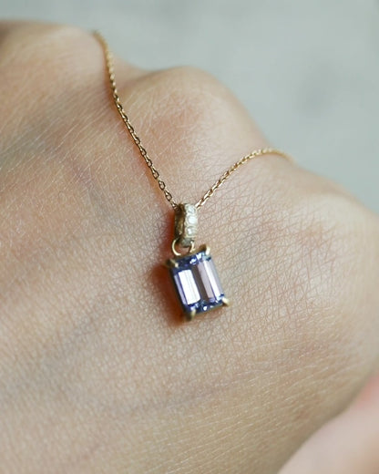 Prong Hibiki Necklace - Tanzanite -