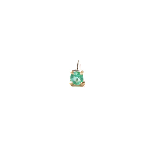 Prong Pierced Earrings - Emerald -