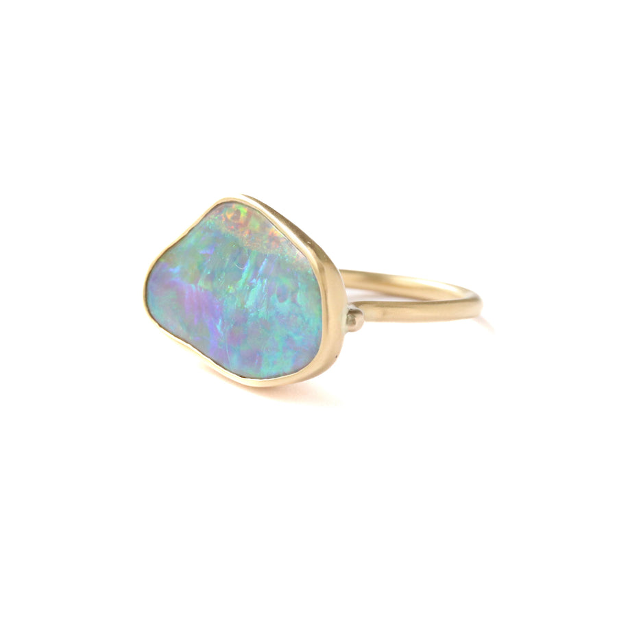 Collet Ring - Opal -