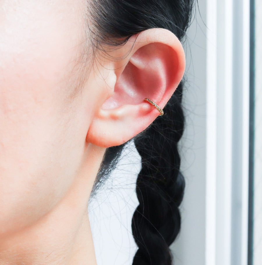 Hibiki Mini Ear Cuff - Brown Diamond -