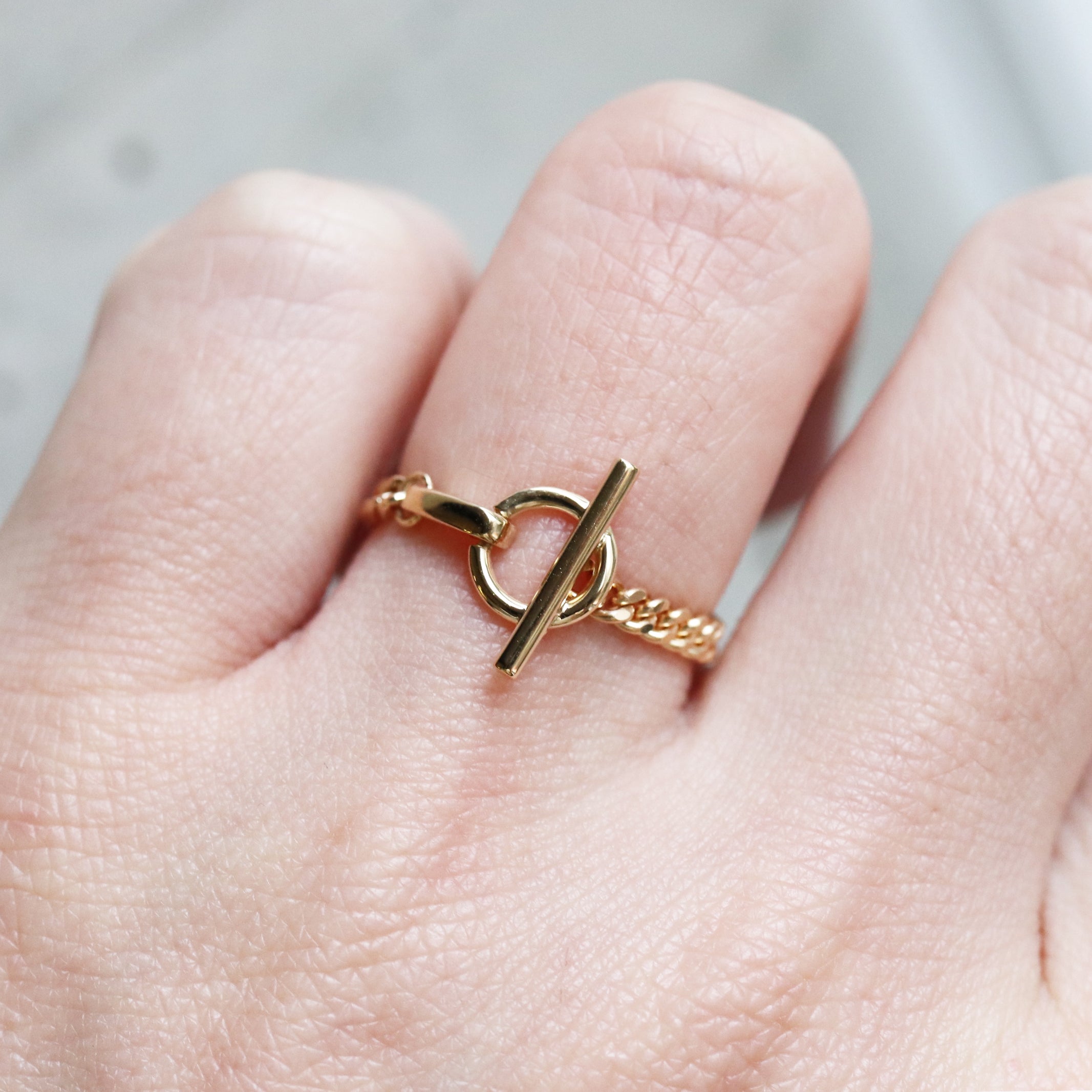 Mantel Chain Ring