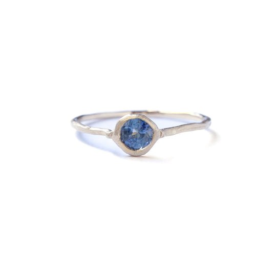 Rough Collet Ring - Sapphire -