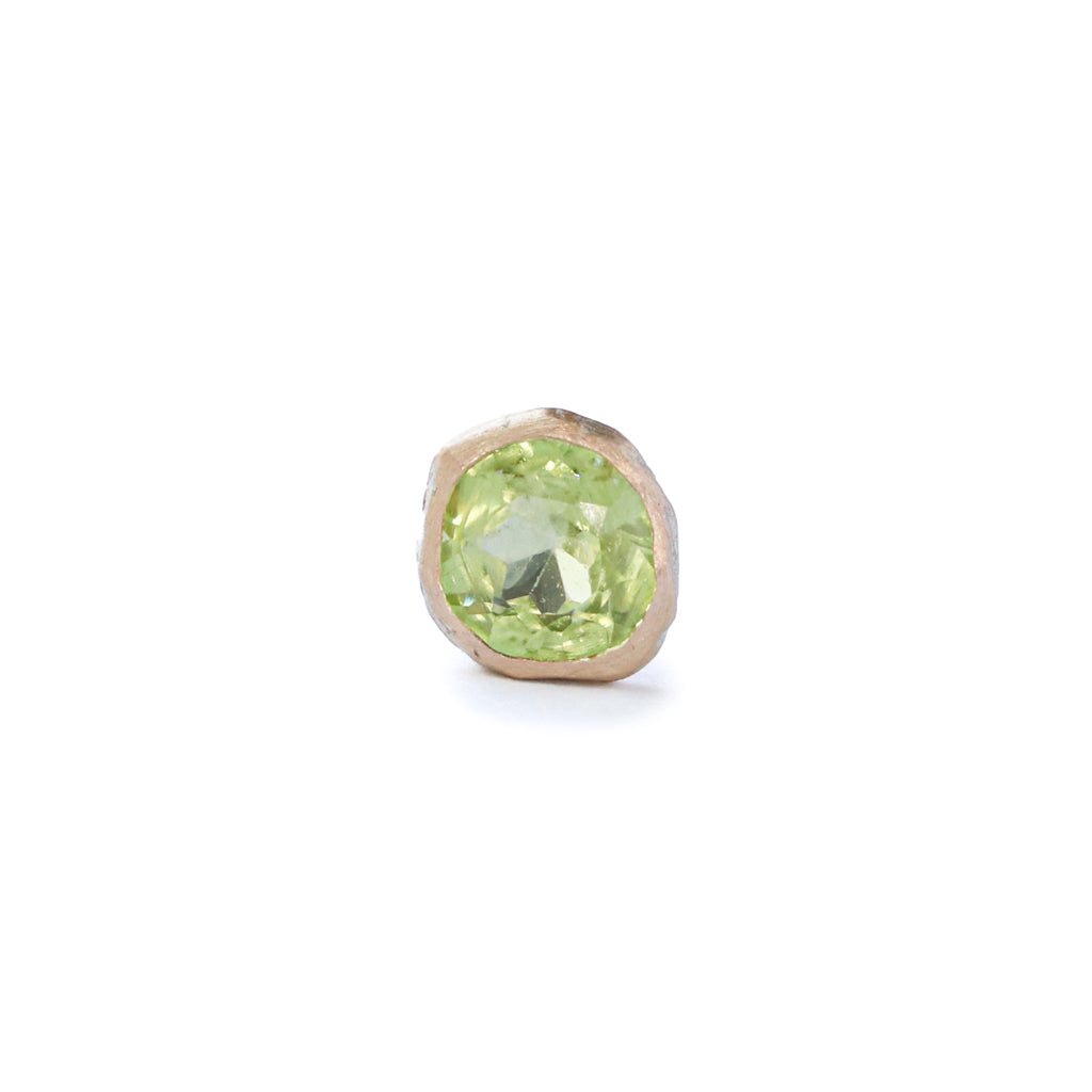 Rough collet Pierced Earring - Peridot -
