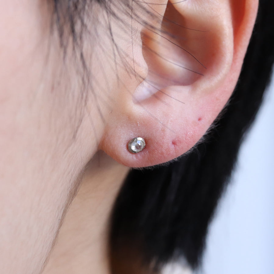 Rough collet Mini Pierced Earring  - Natural Diamond -