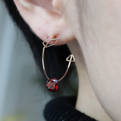 Zukyun Hoop Pierced Earrings - Garnet -