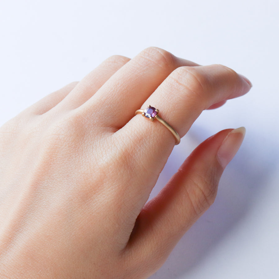 Prong Ring - Spinel -