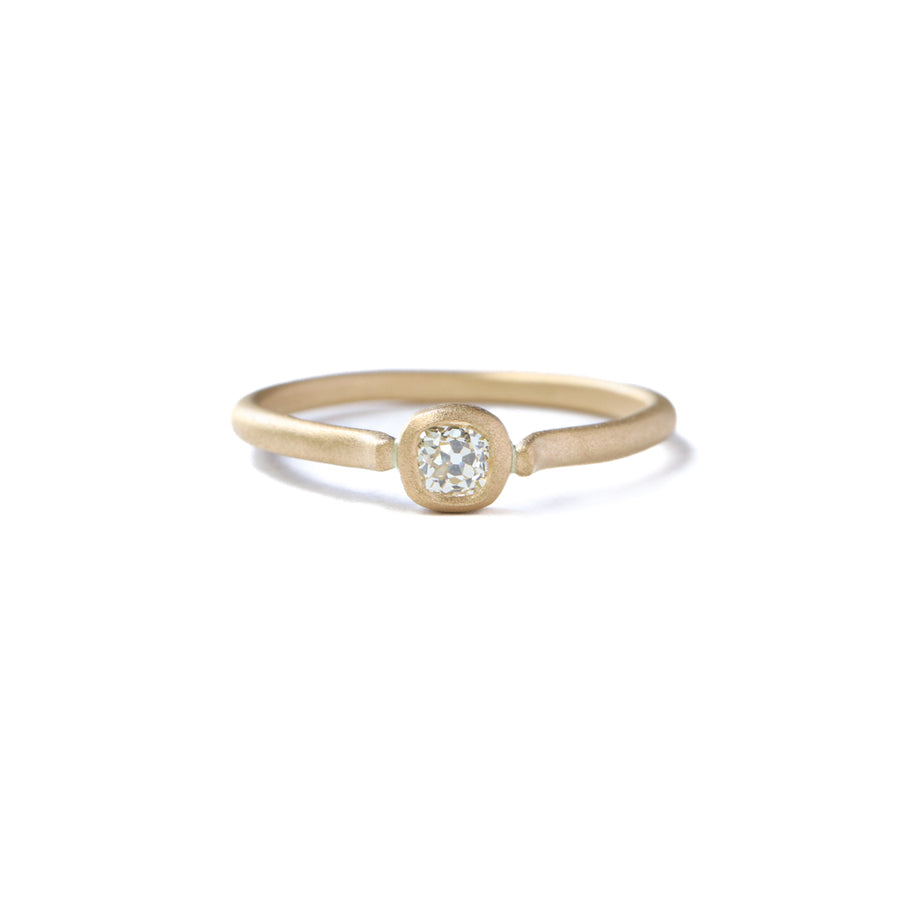 Collet Ring - Light Yellow Diamond -