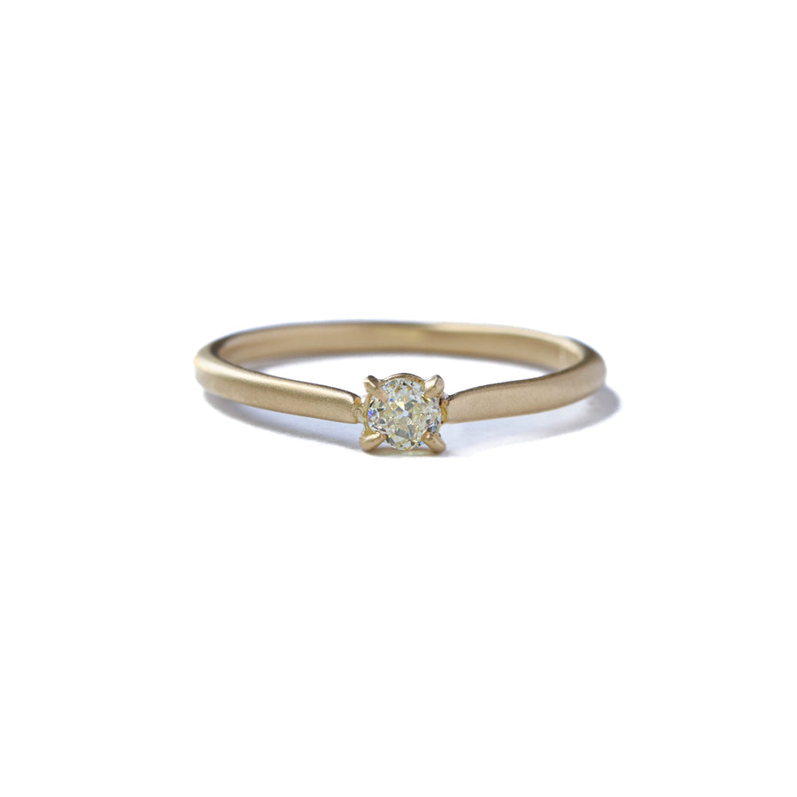 Prong Ring - Light Yellow Diamond -